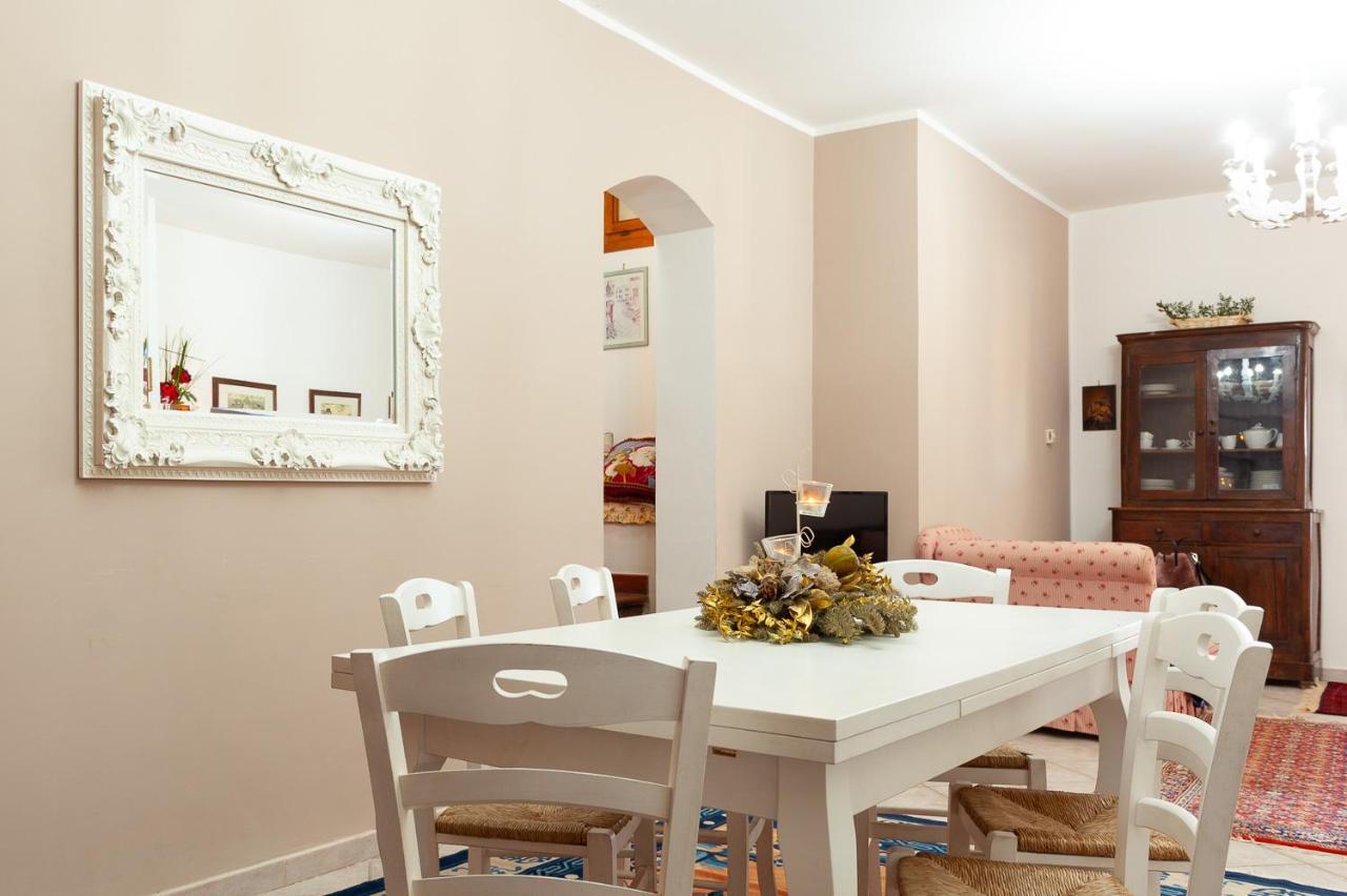 Favoloso Appartamento In Villa Monterosi ภายนอก รูปภาพ